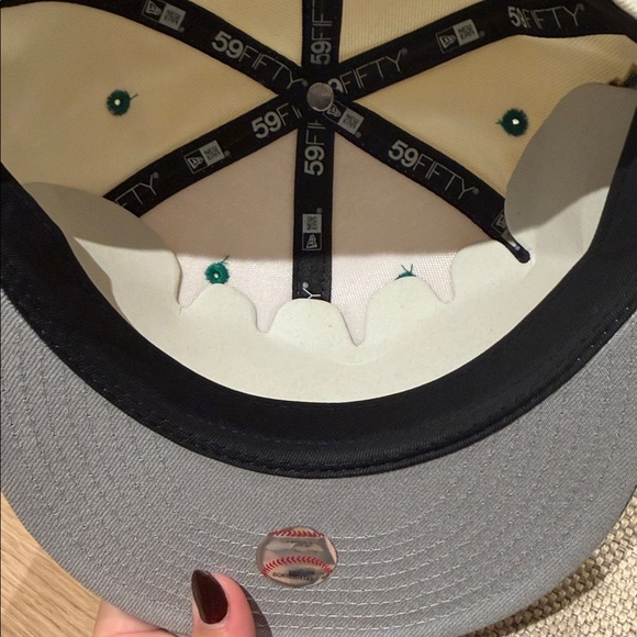 New‎ Era Cream New York Yankees Chrome 59FIFTY Men’s Fitted Hat Brand new - Picture 9 of 9